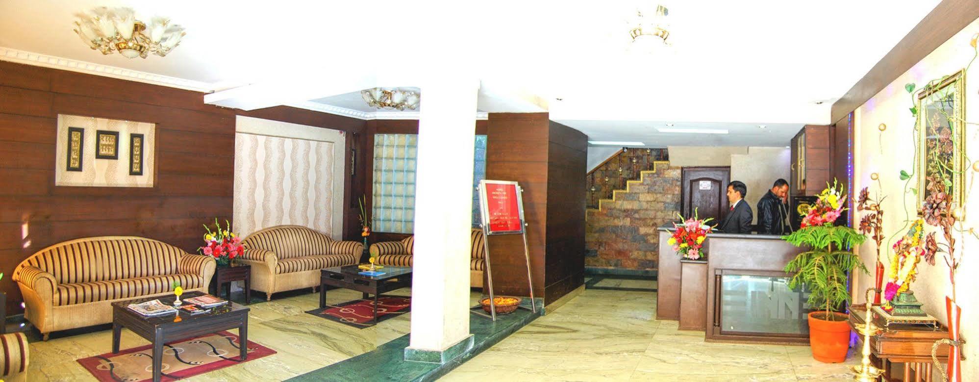 Hotel Angel'S Inn Manāli Extérieur photo
